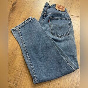 Levi Regular Fit Straight Leg Medium Wash 32” x 32”